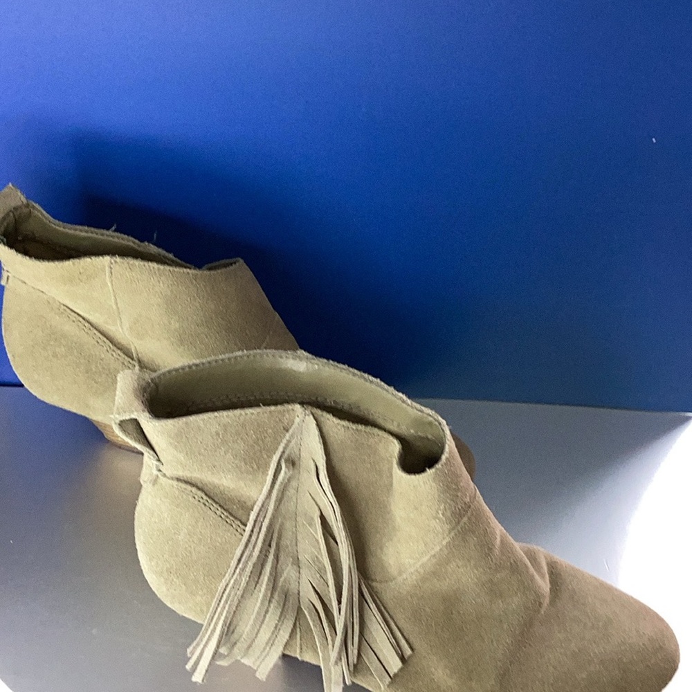 American Eagle Outfitters Tan Suede Fringe Boots